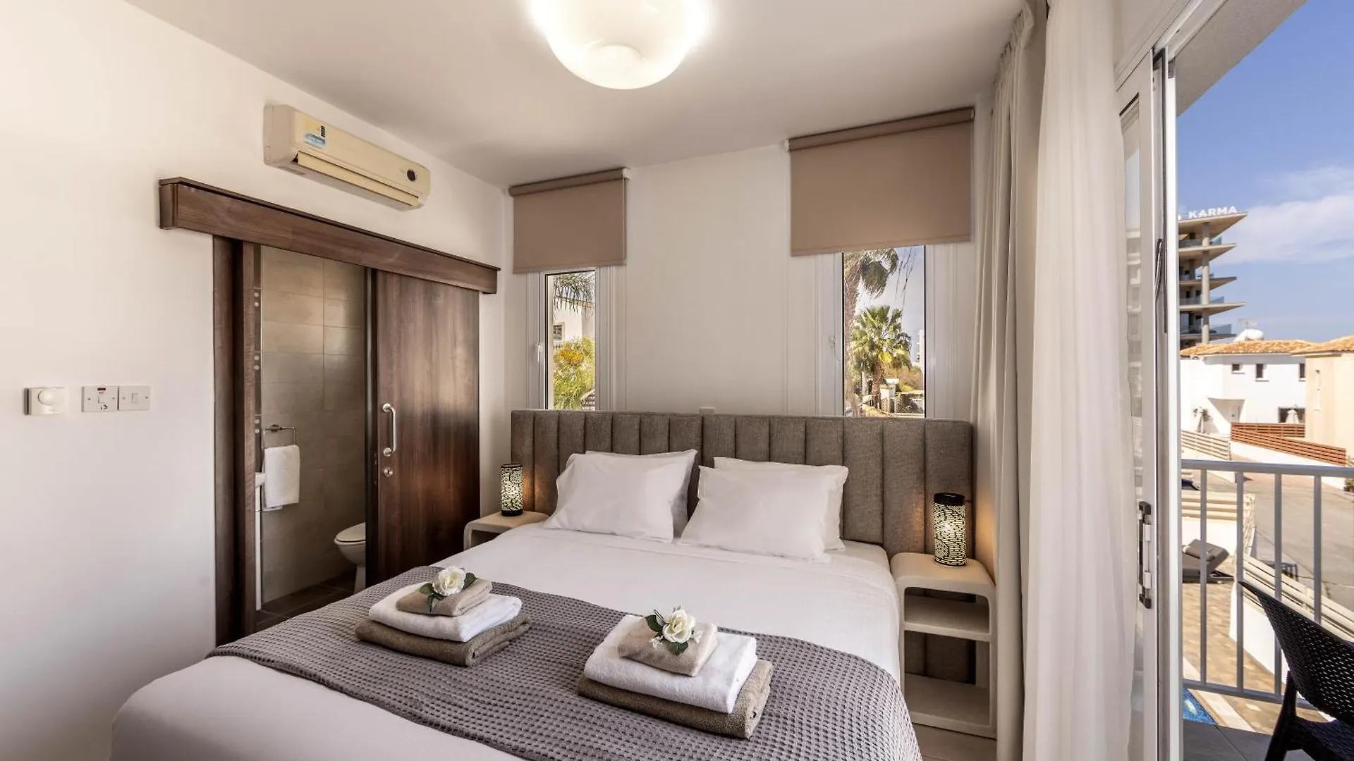 Villa Protaras View 6 Central Protaras -Fig Tree Bay-Jacuzzi-Hot Tub 0*,  Ciprus