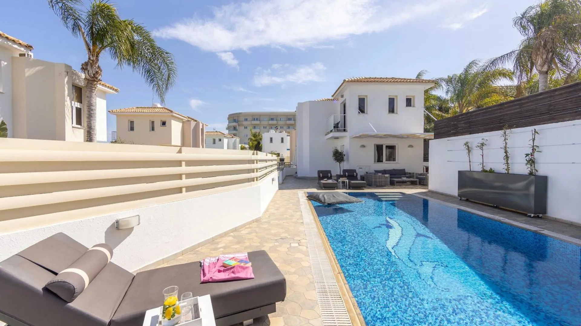 Villa Protaras View 6 Central Protaras -Fig Tree Bay-Jacuzzi-Hot Tub