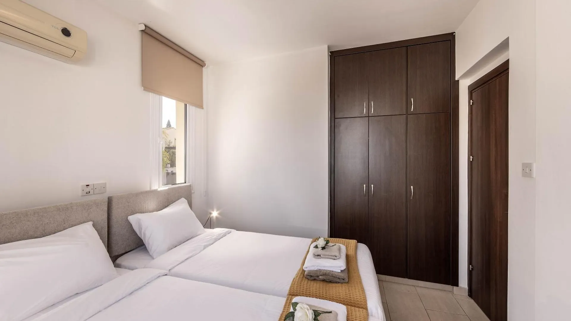 Villa Protaras View 6 Central Protaras -Fig Tree Bay-Jacuzzi-Hot Tub