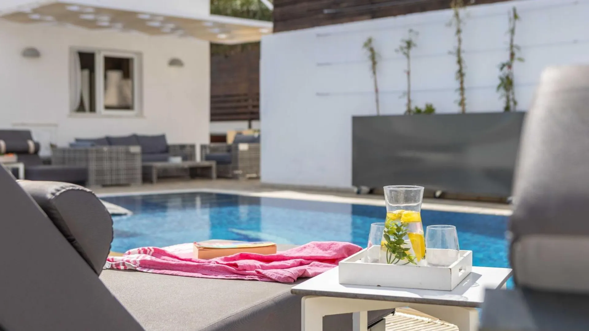 Villa Protaras View 6 Central Protaras -Fig Tree Bay-Jacuzzi-Hot Tub