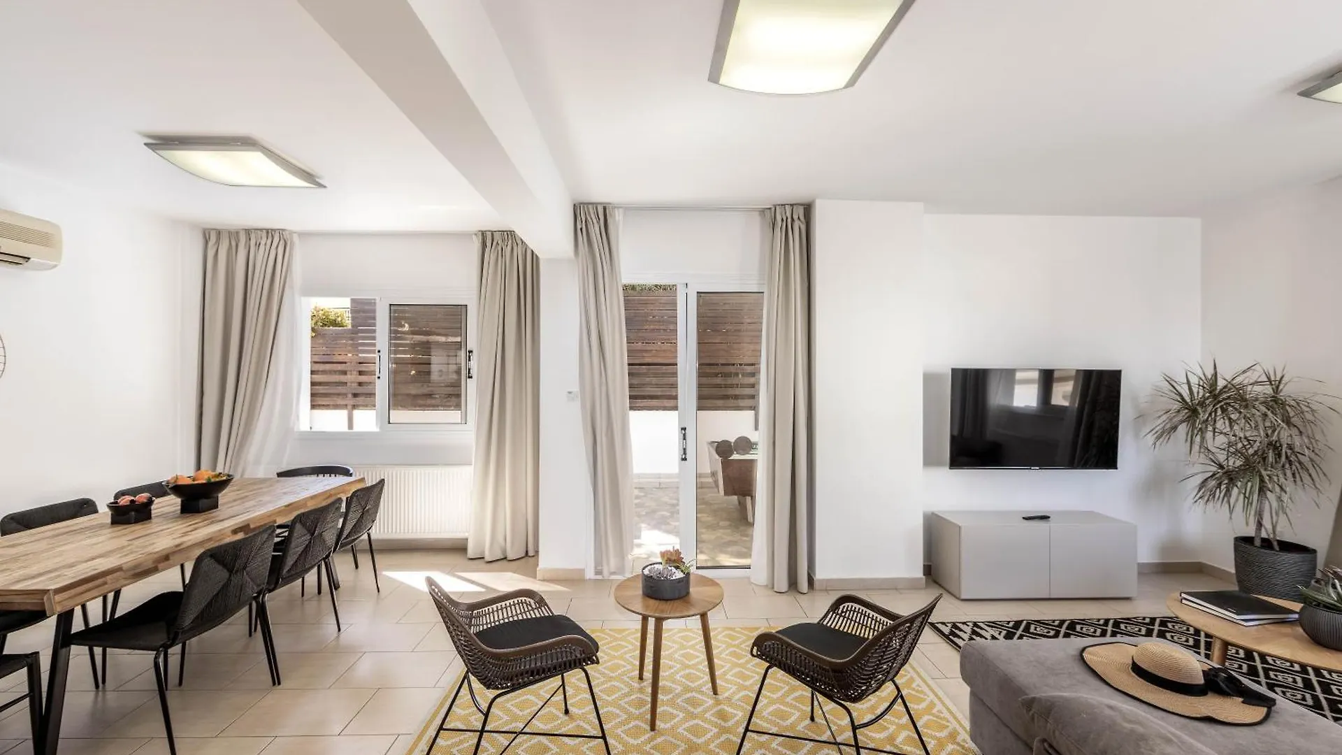 Villa Protaras View 6 Central Protaras -Fig Tree Bay-Jacuzzi-Hot Tub