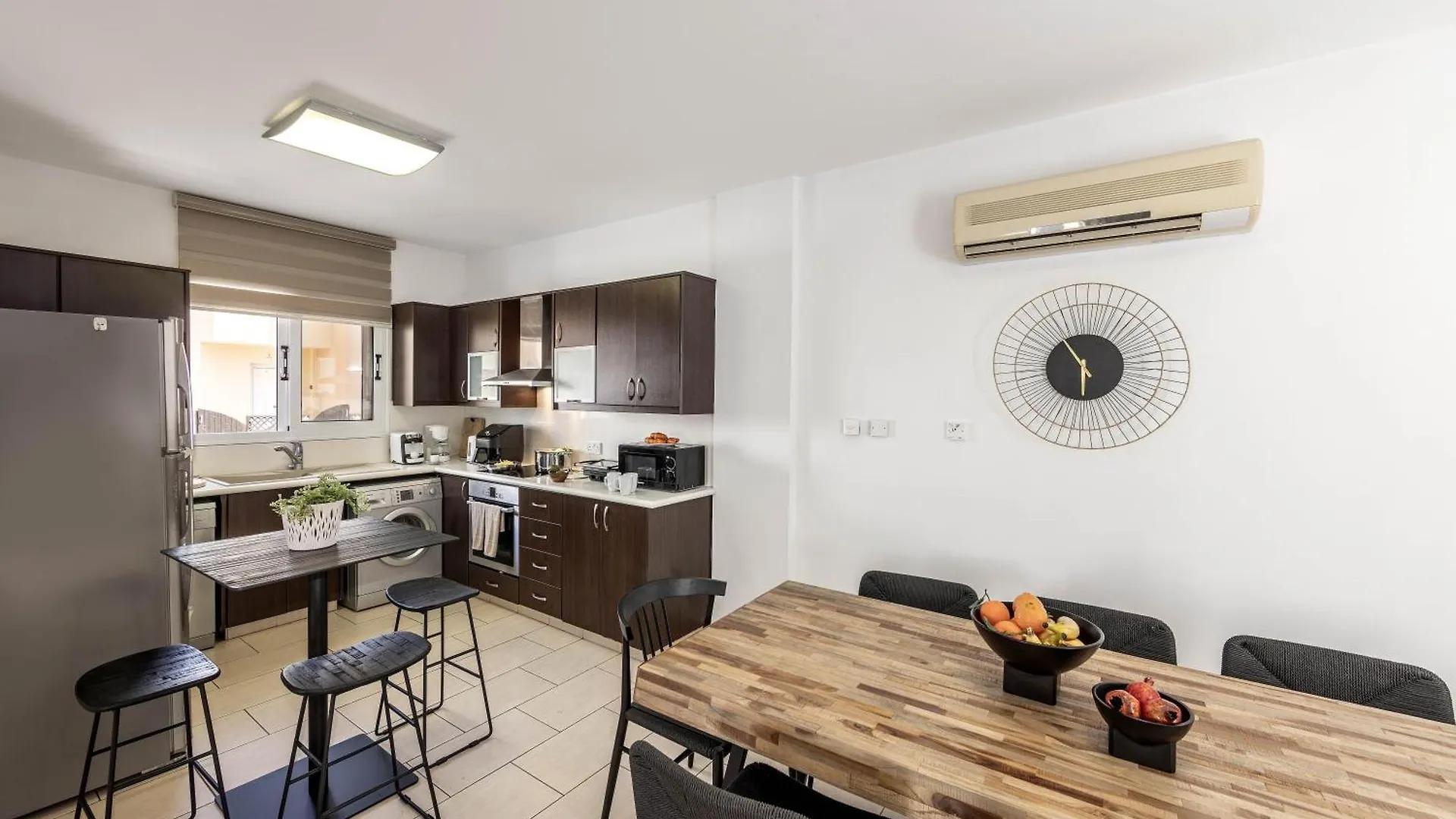 Villa Protaras View 6 Central Protaras -Fig Tree Bay-Jacuzzi-Hot Tub قبرص