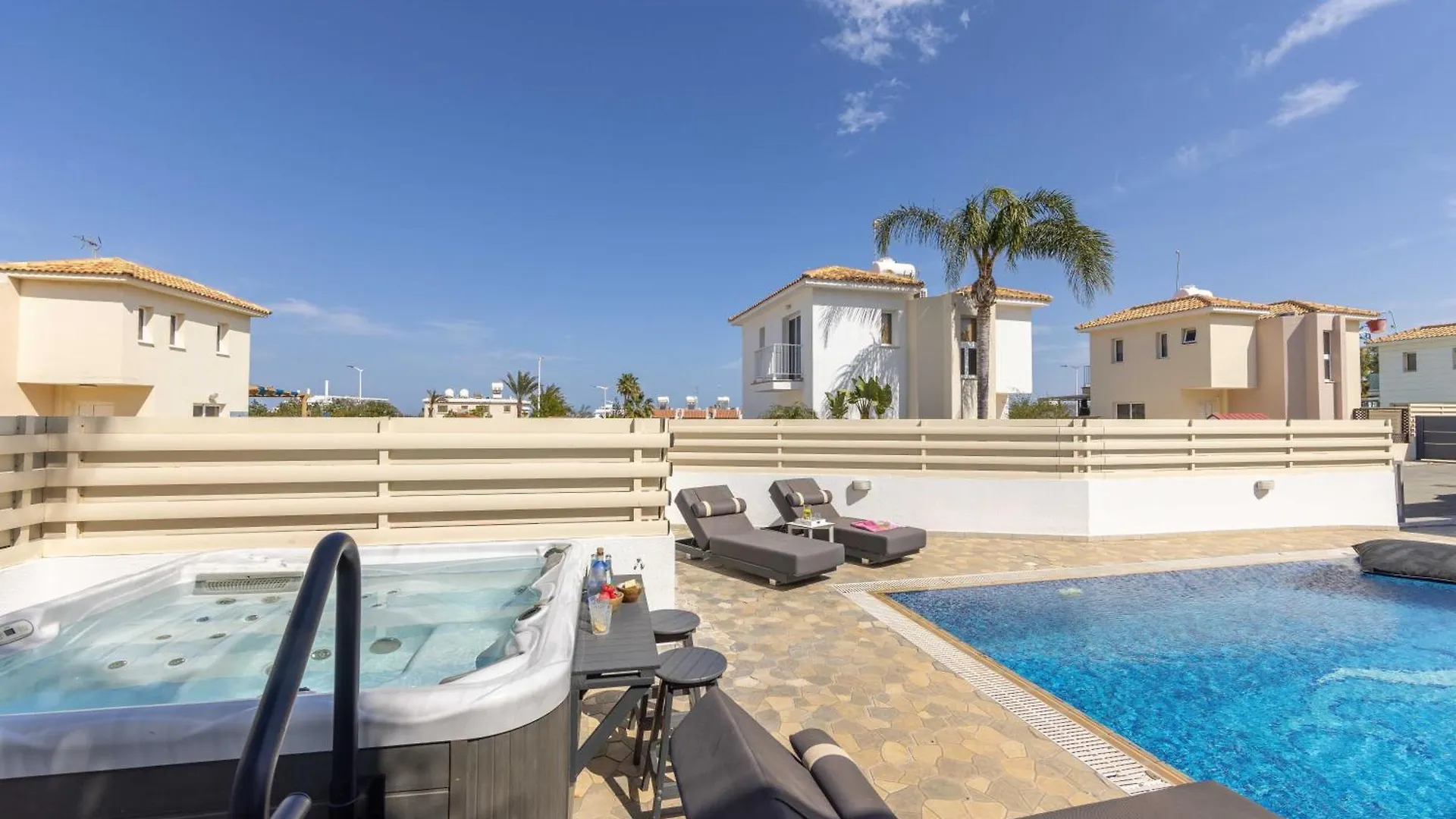 Villa Protaras View 6 Central Protaras -Fig Tree Bay-Jacuzzi-Hot Tub